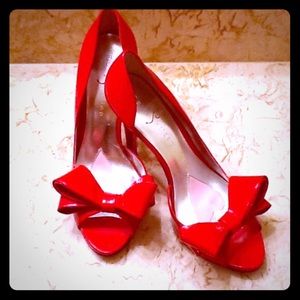 Paris Hilton red heels